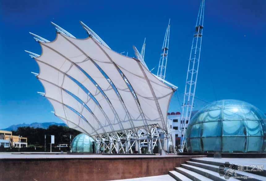 兴安盟车棚膜结构网架